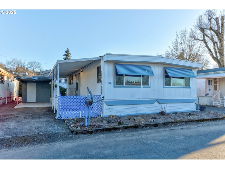 4424 SE Roethe Rd unit 16, Portland, OR 97267 - photo 1