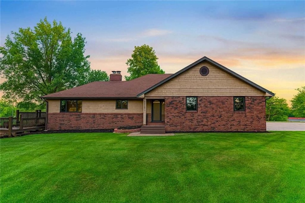 7201 Whitson Rd, Saint Joseph, MO 64507 - photo 1