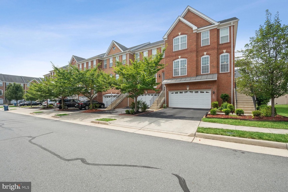 43250 Mitcham Square, Ashburn, VA 20148 - photo 1