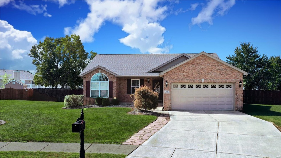 1901 Arlington Ct, Maryville, IL 62062 - photo 1