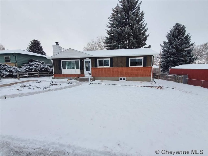 4413 E 11th St, Cheyenne, WY 82001 - photo 1