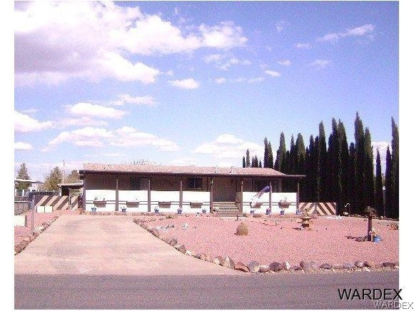 5046 W Camelback Loop
