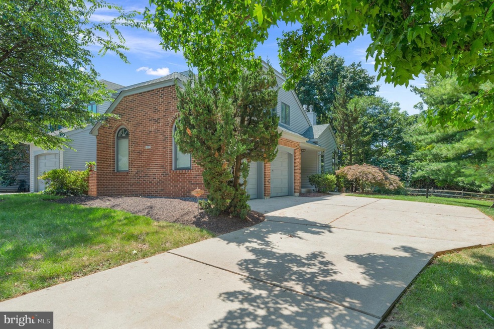 9237 Eagleview Dr, Lafayette Hill, PA 19444 - photo 1