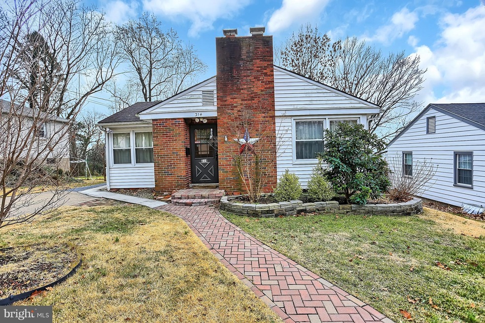 314 Old Fort Rd, Lemoyne, PA 17043 - photo 1