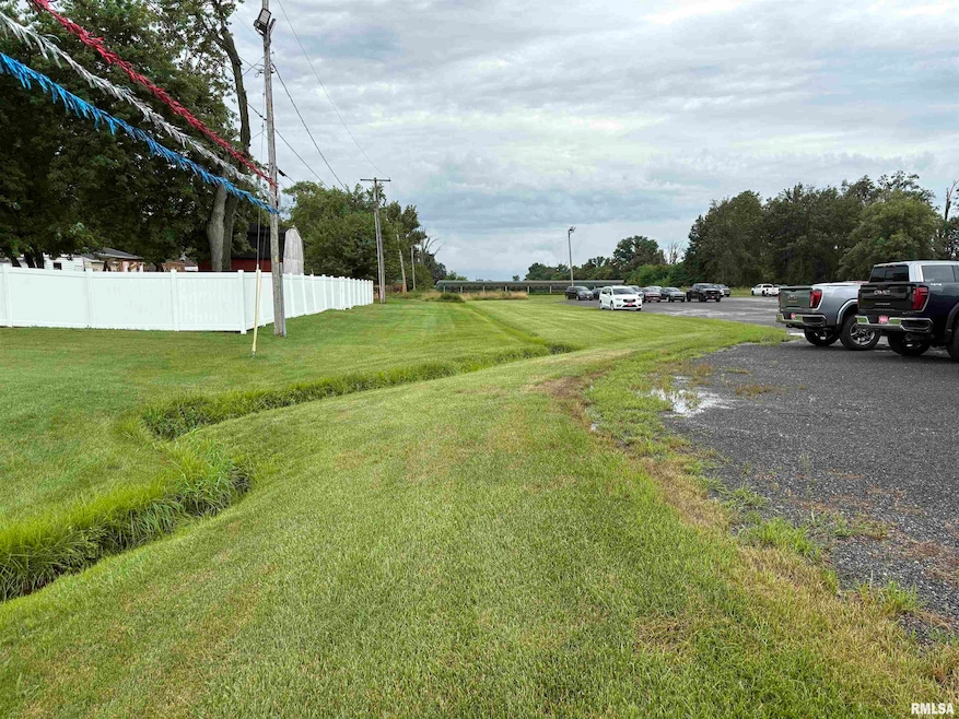 00 Randolph Dr, Centralia, IL 62801 - photo 1