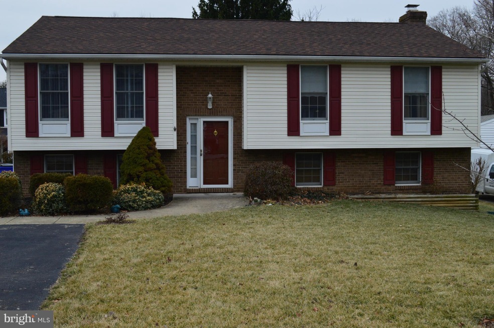 6378 Woodburn Ave, Elkridge, MD 21075 - photo 1