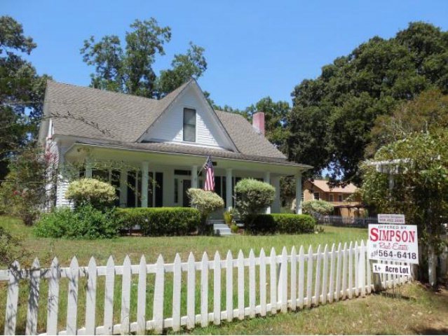 312 Weaver St, Nacogdoches, TX 75964 - photo 1