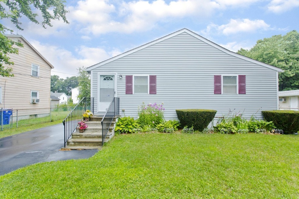 40 Blanding St, Indian Orchard, MA 01151 - photo 1