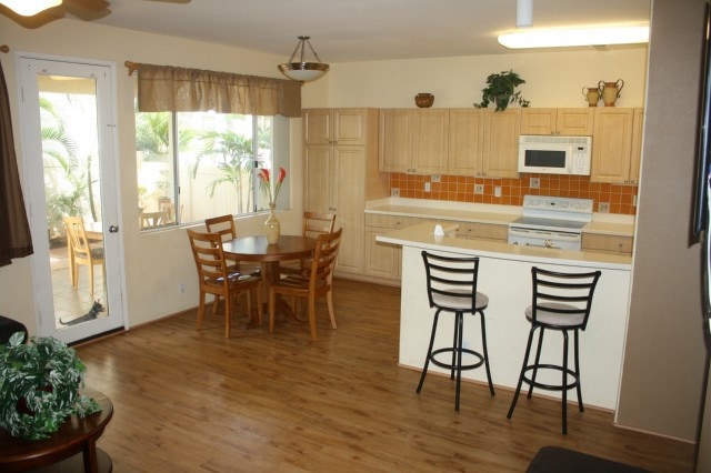 Dining area & Kitchen from living room
