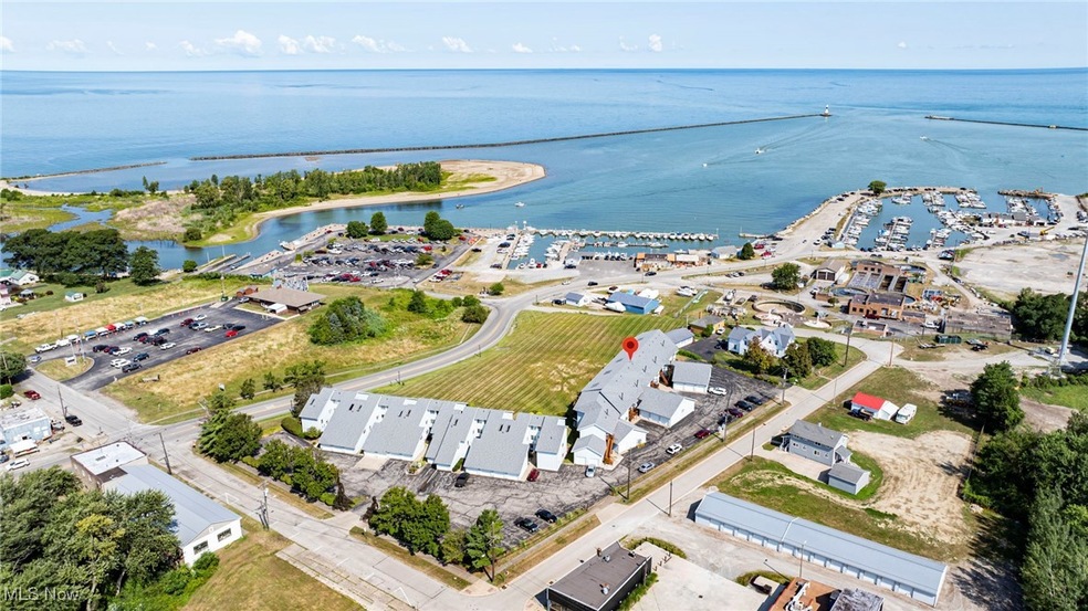 1025 Harbor St unit 23, Conneaut, OH 44030 - photo 1