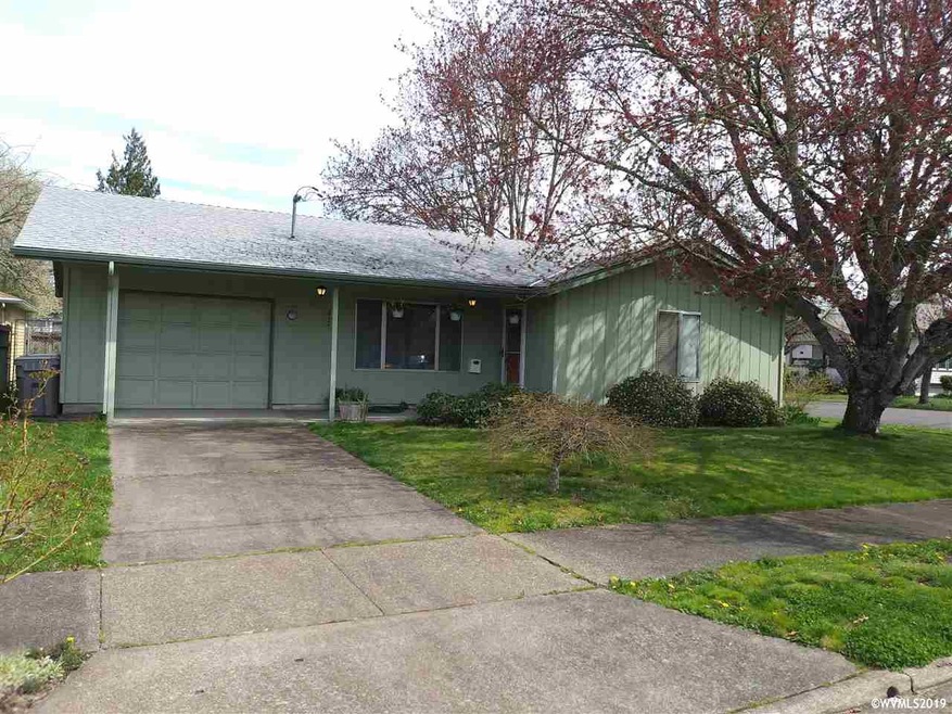 825 Walnut St SW, Albany, OR 97321 - photo 1