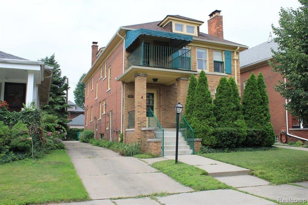 1155 Beaconsfield Ave, Grosse Pointe Park, MI 48230 - photo 1