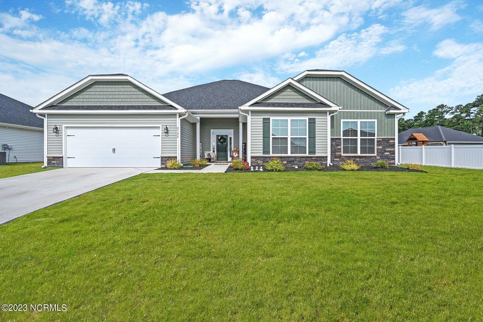 2-web-or-mls-2732 Luna Lane-00002