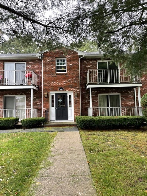 8 Kingswood Dr unit 2, Abington, MA 02351 - photo 1