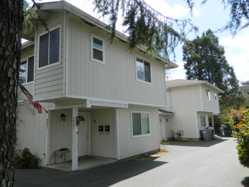 331 SE M St, Grants Pass, OR 97526 - photo 1