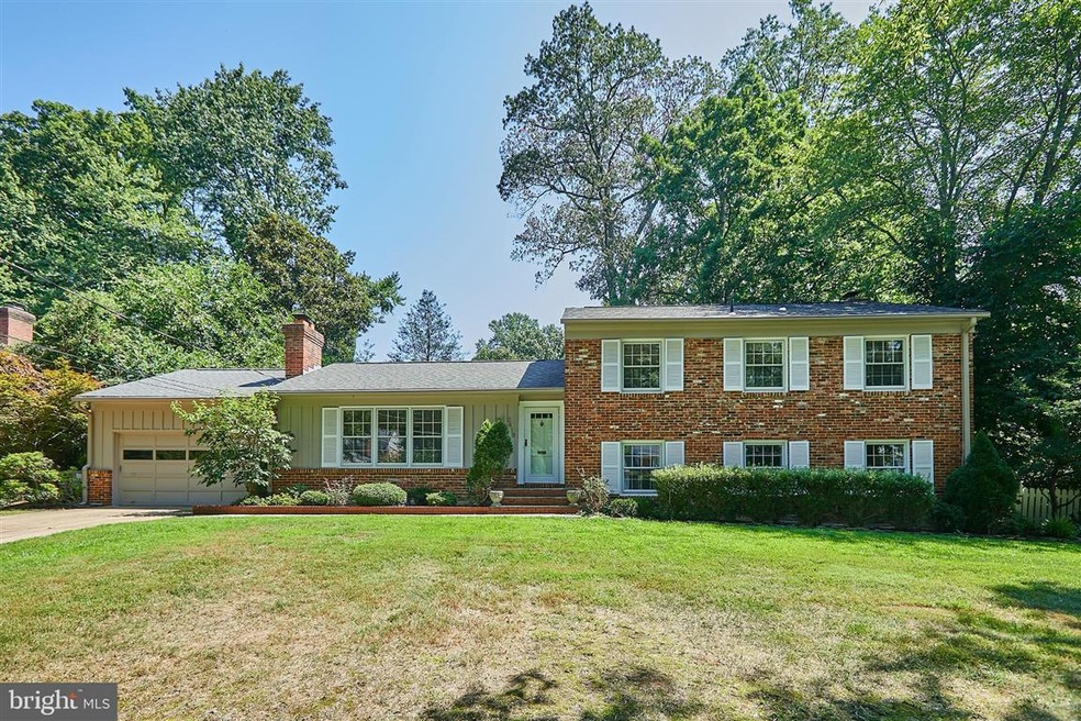 2419 Claremont Dr, Falls Church, VA 22043 - photo 1