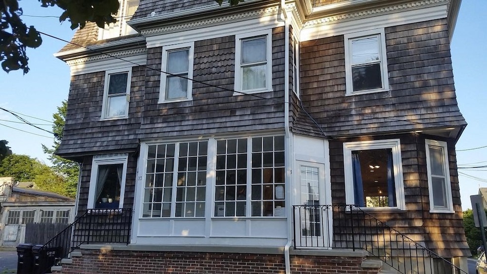 23 Warner St unit A, Newport, RI 02840 - photo 1