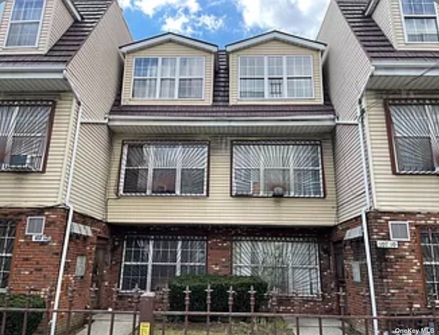 107-12 Guy R Brewer Blvd unit 10C, Jamaica, NY 11433 - photo 1