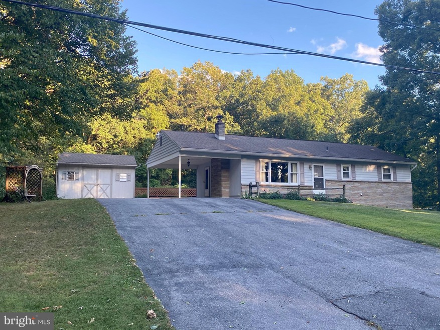 870 Forest Rd, Chambersburg, PA 17202 - photo 1