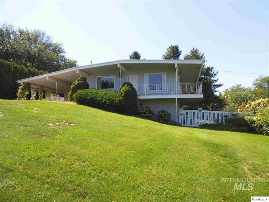 324 Jefferson St, Asotin, WA 99402 - photo 1