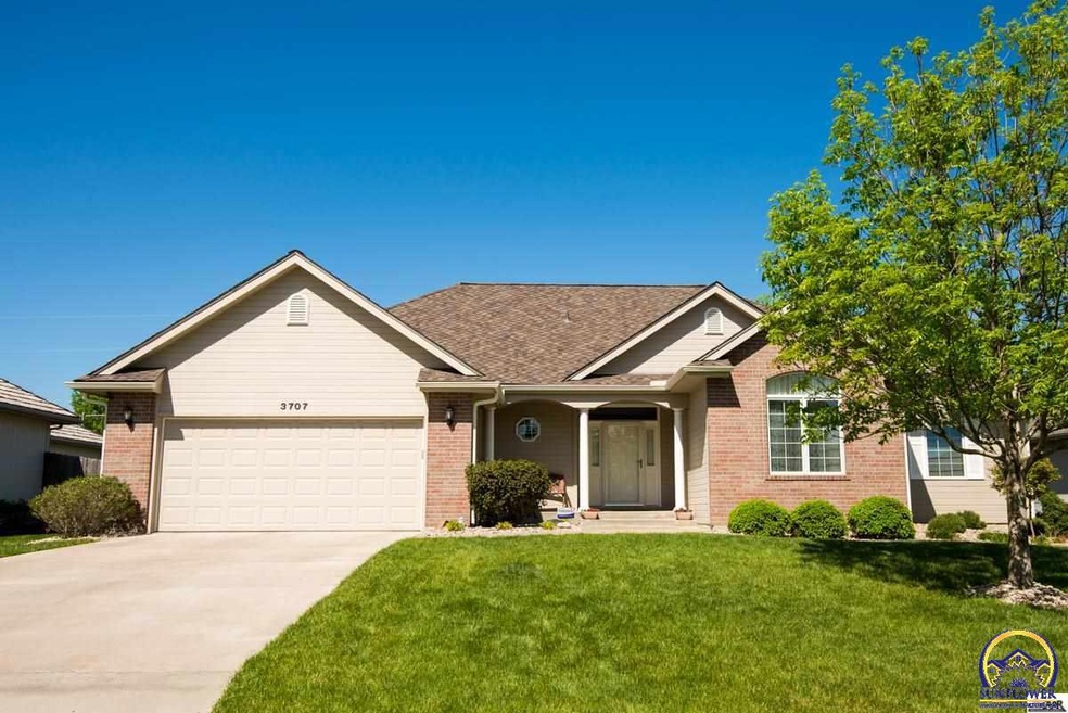 3707 SW Lincolnshire Rd, Topeka, KS 66610 - photo 1