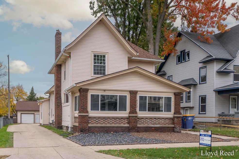 433 Adams SE