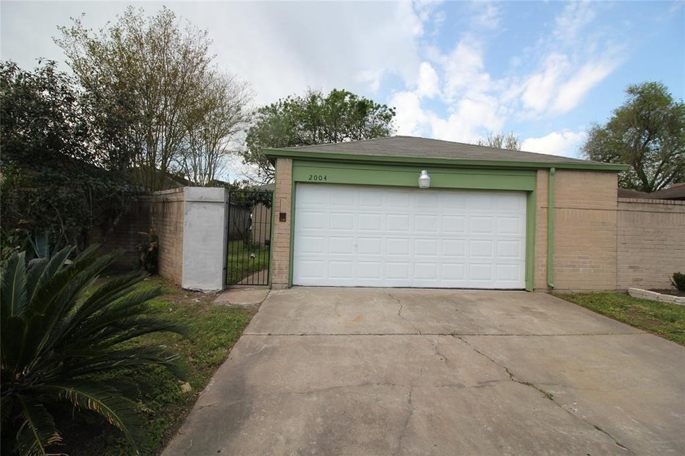 2004 Chelsea Ct, Rosenberg, TX 77471 - photo 1
