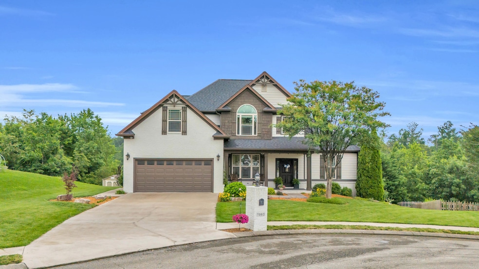 2_7983 chianti way-1
