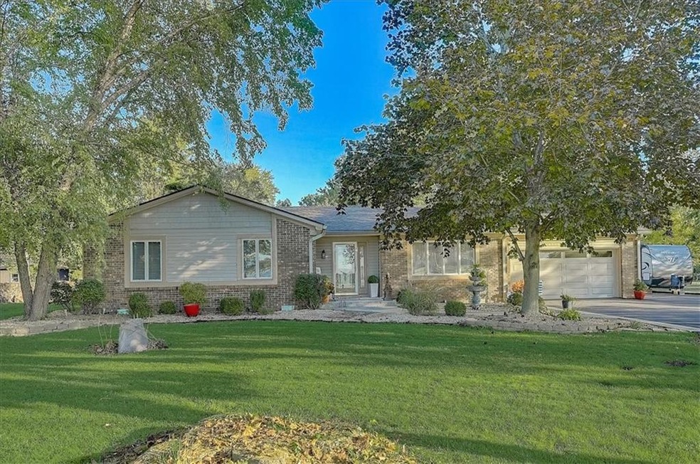 12592 E 126th St, Fishers, IN 46037 - photo 1