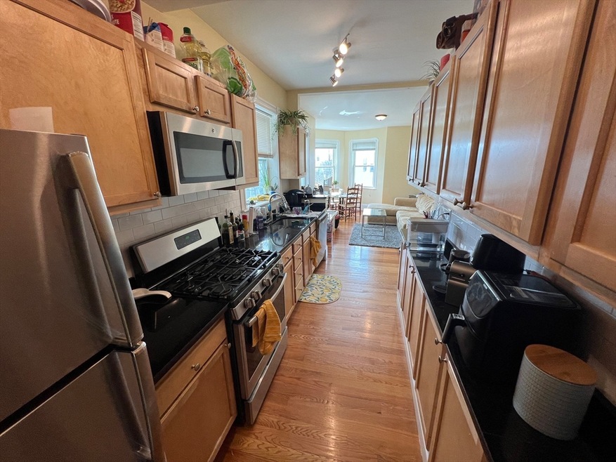 50 Lowell St unit 2, Somerville, MA 02143 - photo 1