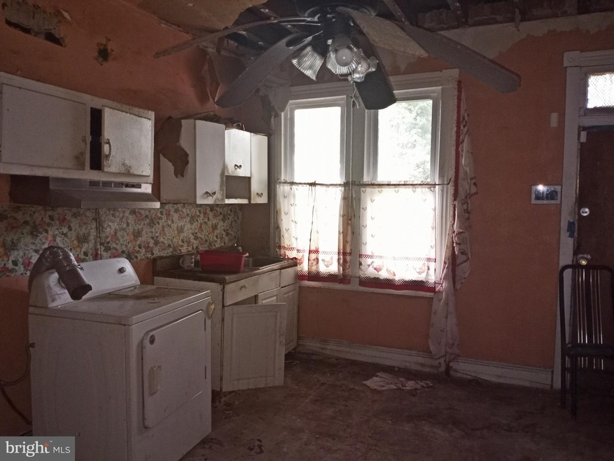 2114 W Lexington St, Baltimore, MD 21223 - photo 1