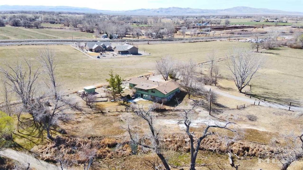1233 Meadow View Ln, Fallon, NV 89406 - photo 1