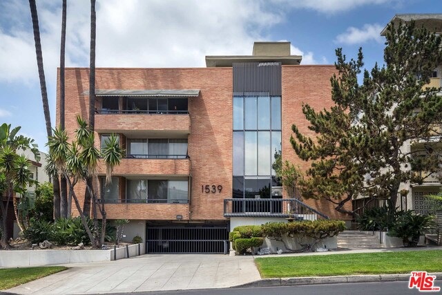 1539 N Laurel Ave unit 203, Los Angeles, CA 90046 - photo 1