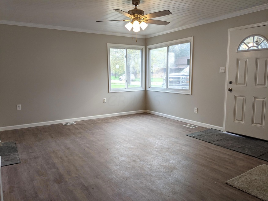 919 Dimson Dr E, Columbus, OH 43213 - photo 1