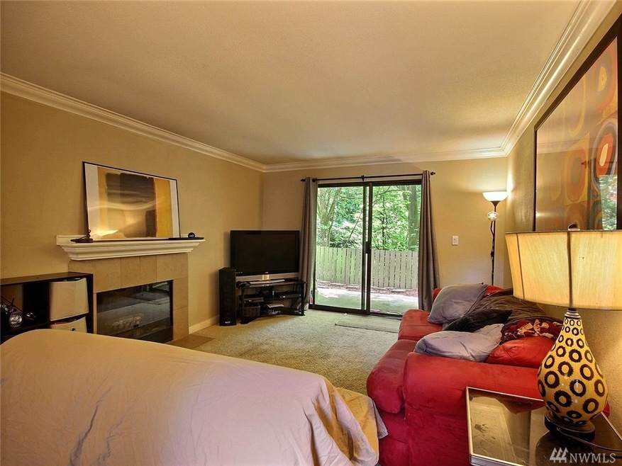 23405 16th Ave S unit C 103, Des Moines, WA 98198 - photo 1