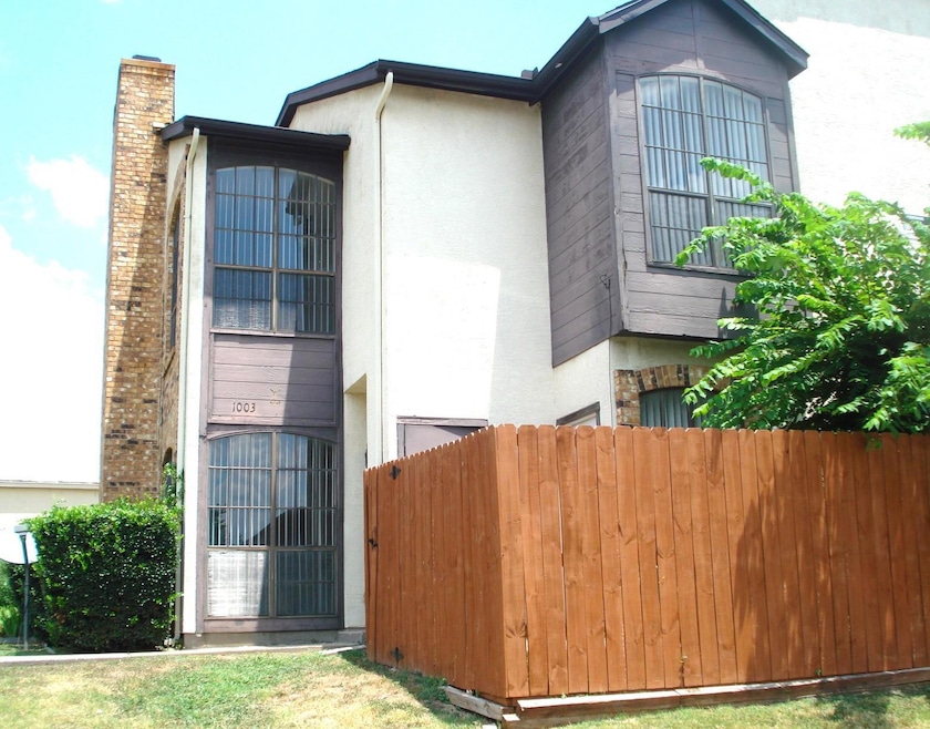 View of home's exterior