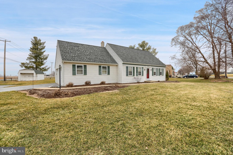 263 W Huyard Rd, New Holland, PA 17557 - photo 1