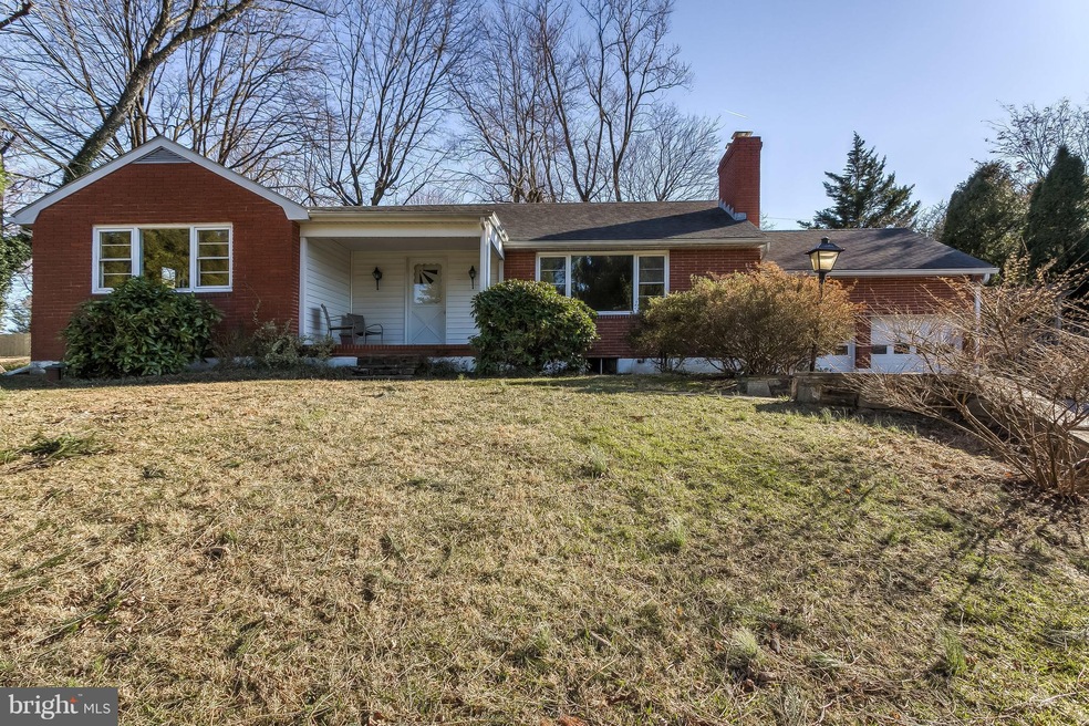 1105 Greenway Rd, Cockeysville, MD 21030 - photo 1