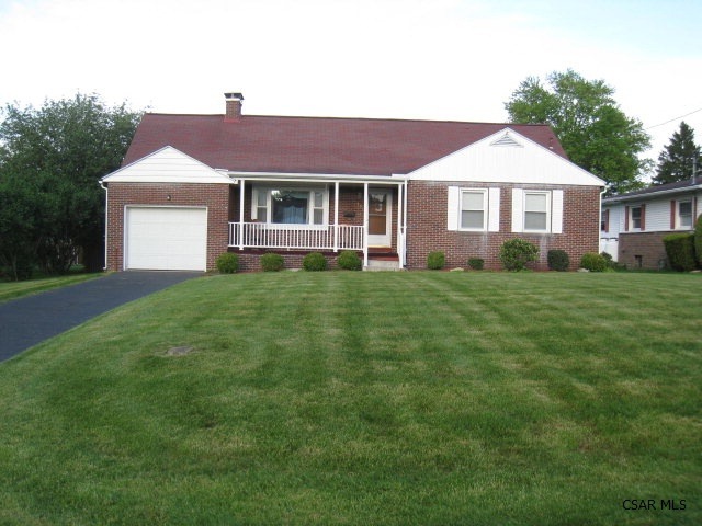 951 Julia Dr, Johnstown, PA 15905 - photo 1