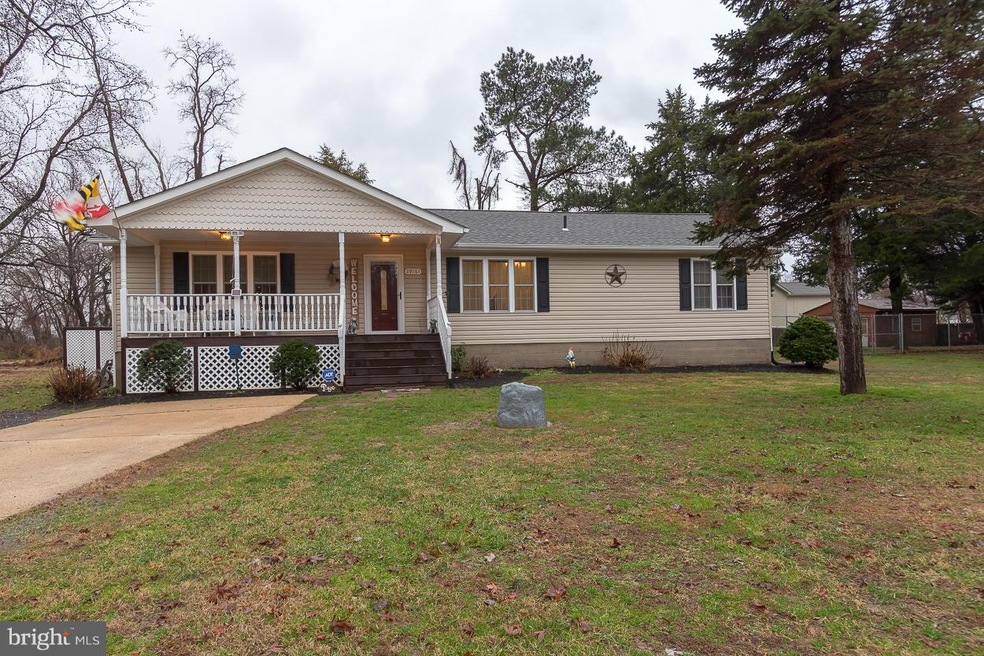 29761 Allen Rd, Mechanicsville, MD 20659 - photo 1