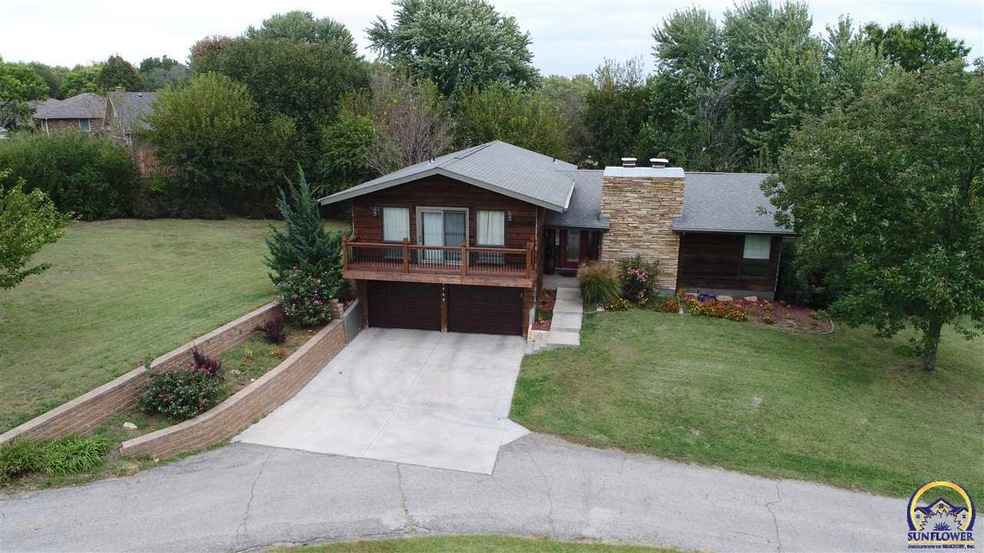 3960 SW Parlington Rd, Topeka, KS 66610 - photo 1