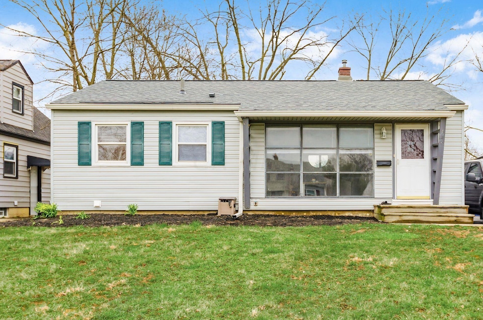 001__L 926 S Broadleigh Rd057
