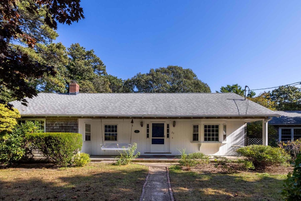 23 Anthiers Way, Edgartown