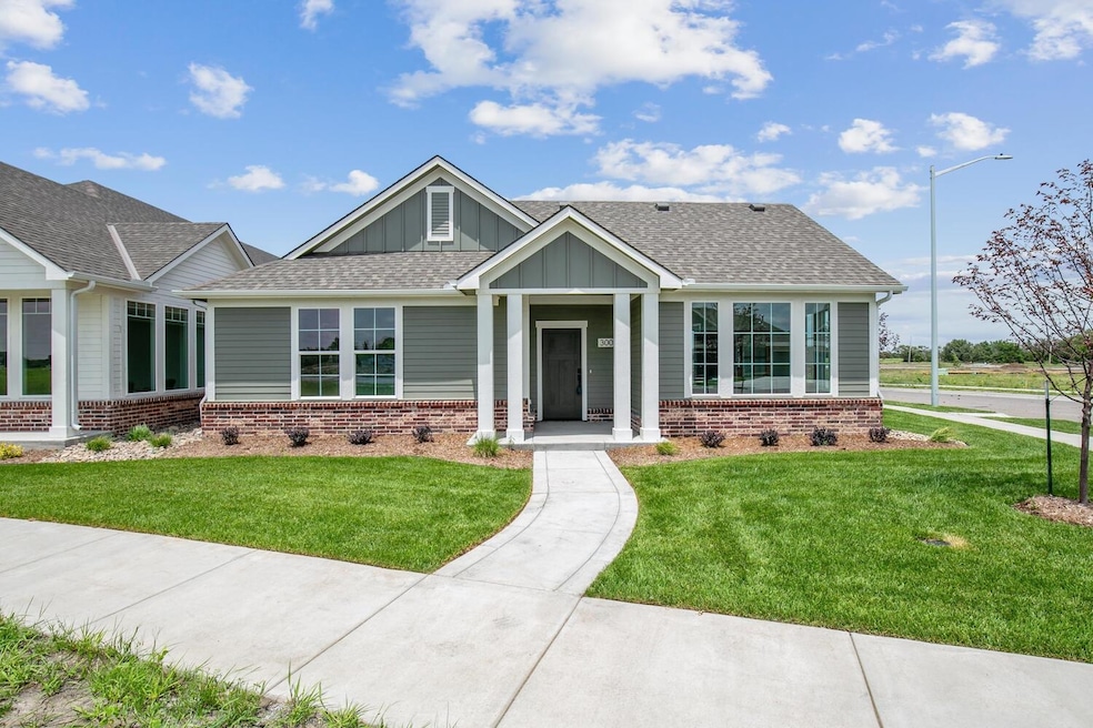 300 W Pepper Tree Rd, Andover, KS 67002 - photo 1