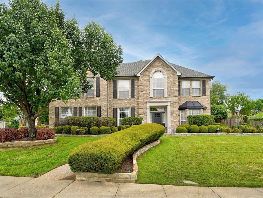 Lush landscaping on this large corner lot home across from greenbelt and Kimzey Park!