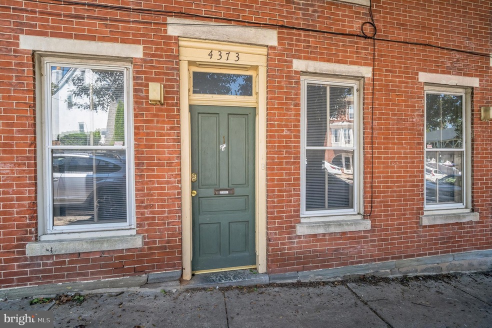 4373 Cresson St unit 1, Philadelphia, PA 19127 - photo 1