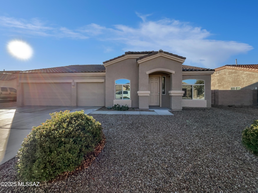 7939 W Imperial Eagle Ct, Tucson, AZ 85757 - photo 1