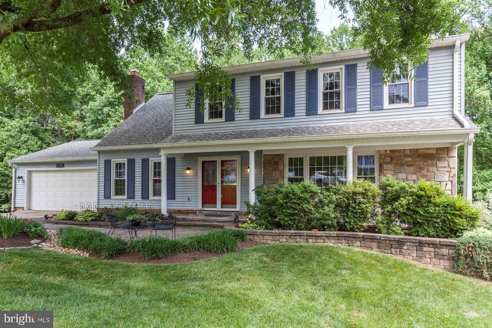 8109 W Point Dr, Springfield, VA 22153 - photo 1