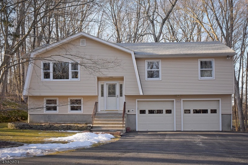 215 McPeek Rd, Lafayette, NJ 07848 - photo 1