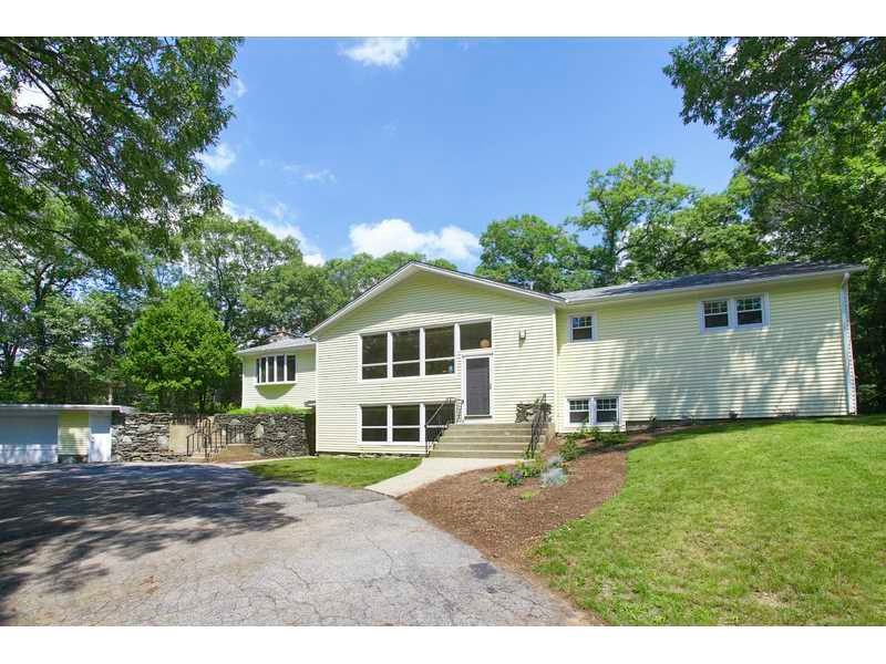 297 Old River Rd, Lincoln, RI 02865 - photo 1